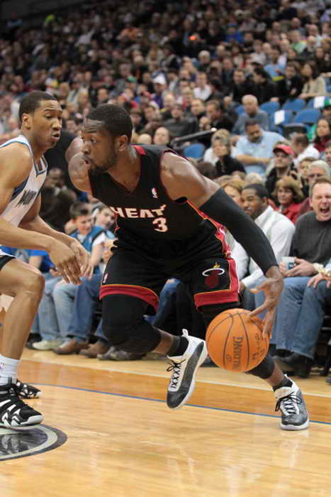 现出了无与 现出了无与