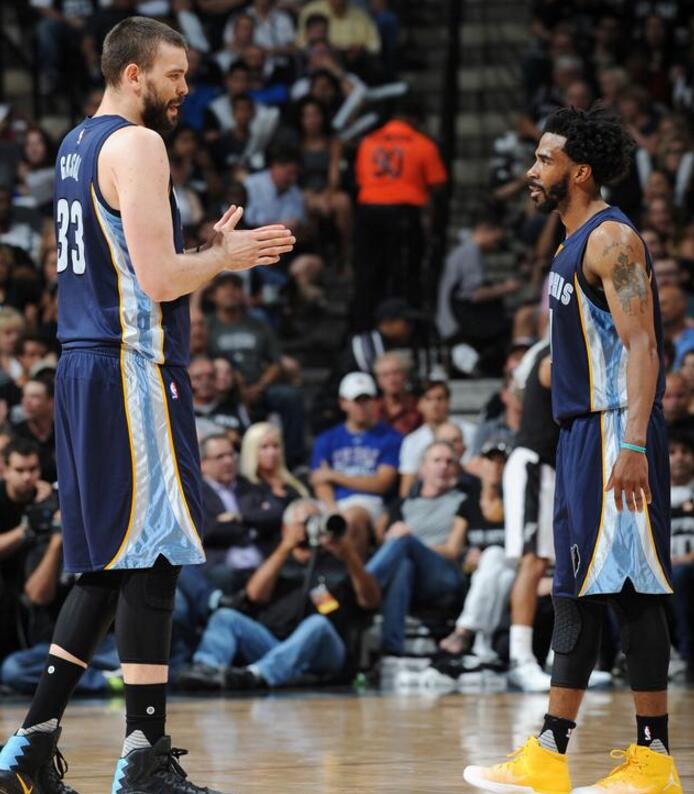 更加引人注 更加引人注