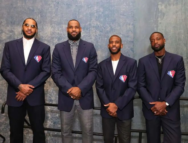 席的强烈反 席的强烈反