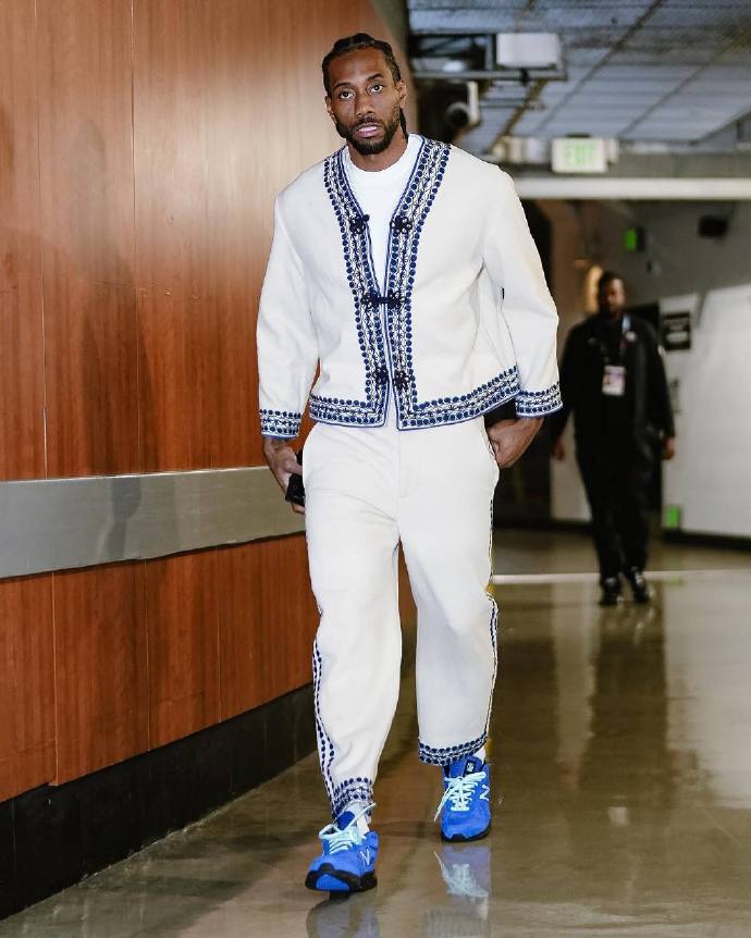 还有绩效 还有绩效